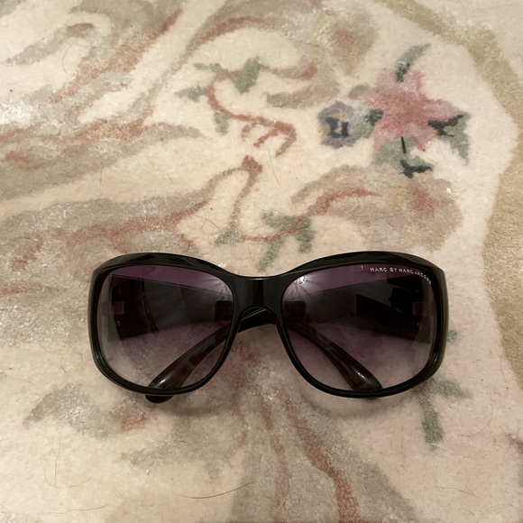 Marc Jacobs black gradient sunglasses
